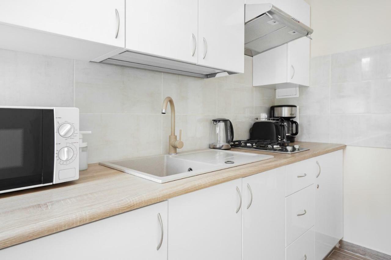 Apartments Warsaw Solidarnosci By Renters Екстер'єр фото